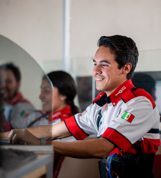 Conviértete en Técnico Mecánico Automotriz En Línea